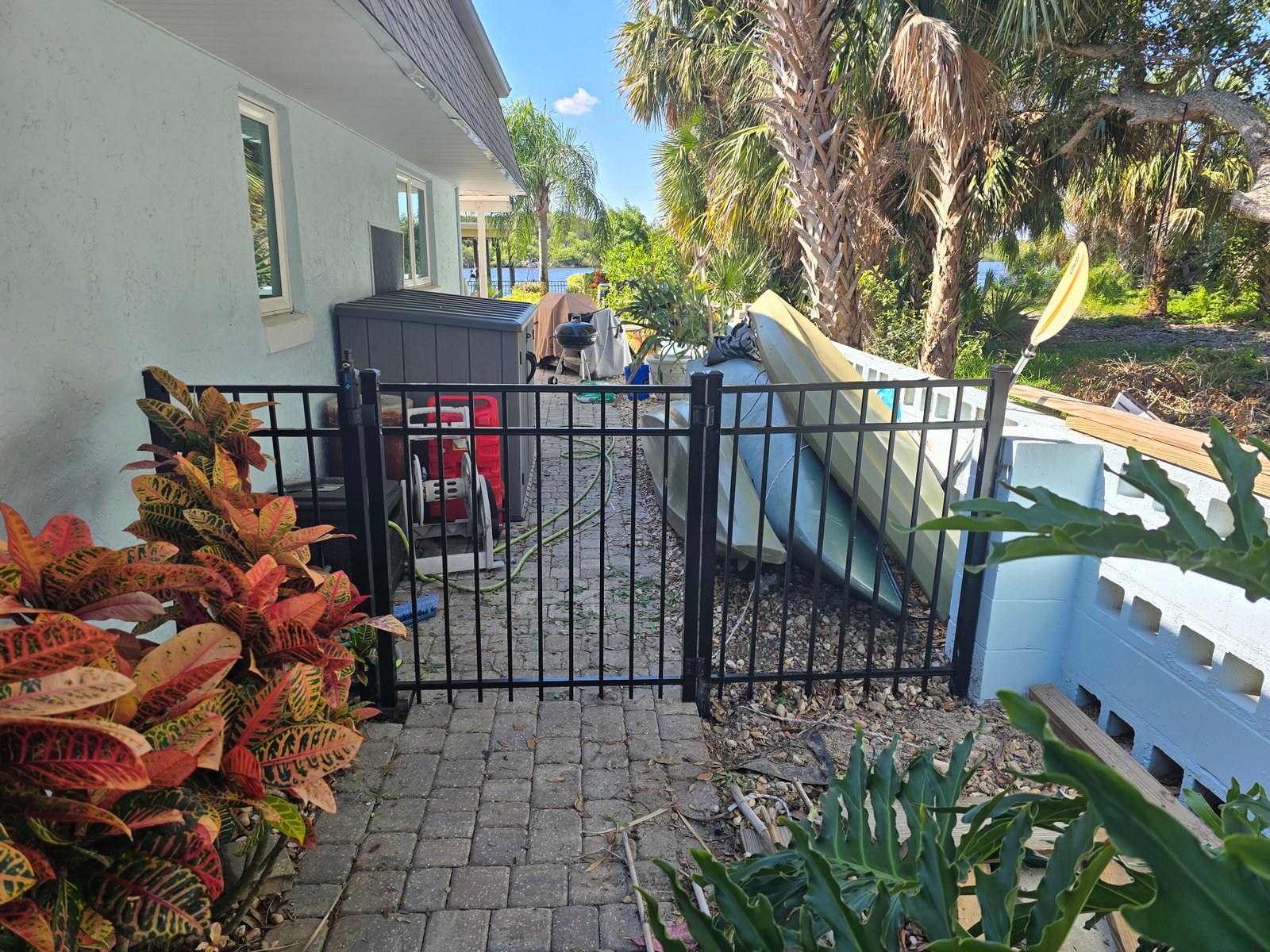 Gate installation